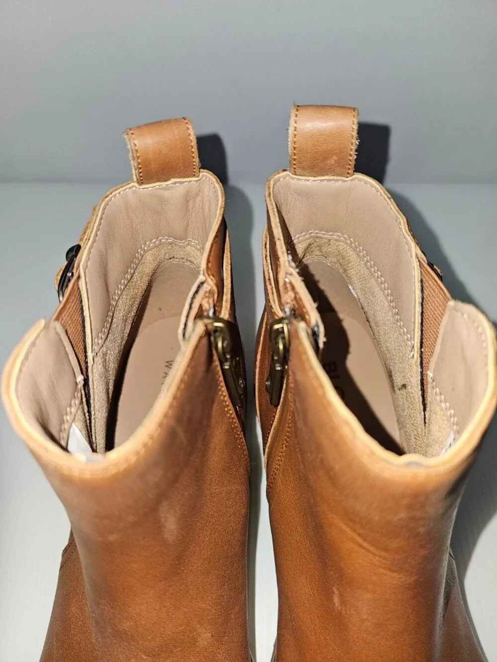 Blondo Sullivan Waterproof Ankle Boot Tan Leather Buckle Block Heel Womens 8